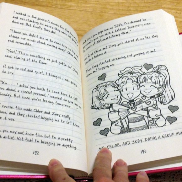 Dork Diaries, Volume 1 Tales from a not so fabulous-life, middle grades - Picture 4 of 6